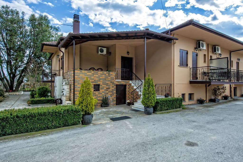 Ξενώνας Γούσιας Ioánina Exterior foto